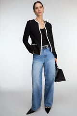 30" LENGTH LIGHT WASH CURVED LEG JEAN