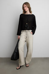 MID-RISE BARREL LEG JEAN IN GREY WASH