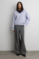 RIBBED KNIT V-NECK SWEATER