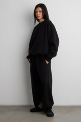 FLEECE STUDIO CREWNECK SWEATSHIRT WITH POCKETS
