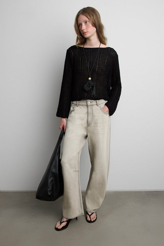 MID-RISE BARREL LEG JEAN IN GREY WASH