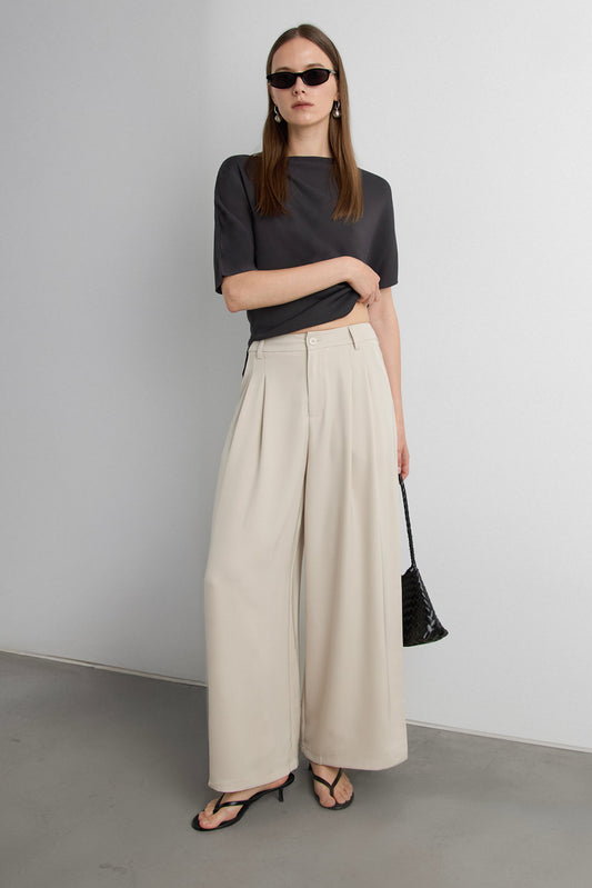 WIDE LEG PANT WITH TUCKING DETAIL