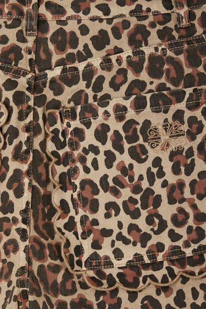 Leopard Lucia Scallop Pocket Long Shorts